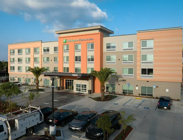 Holiday Inn Express & Suites Hawaiian Gardens by IHG hotel detail image 4