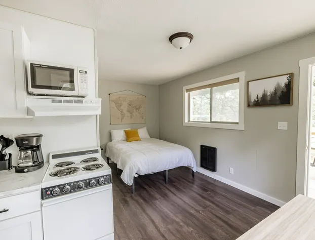 Kimberling Cove M6 hotel detail image 4