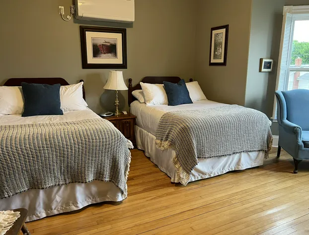 McLean House Bed & Breakfast hotel detail image 3