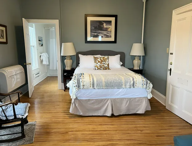 McLean House Bed & Breakfast hotel detail image 4