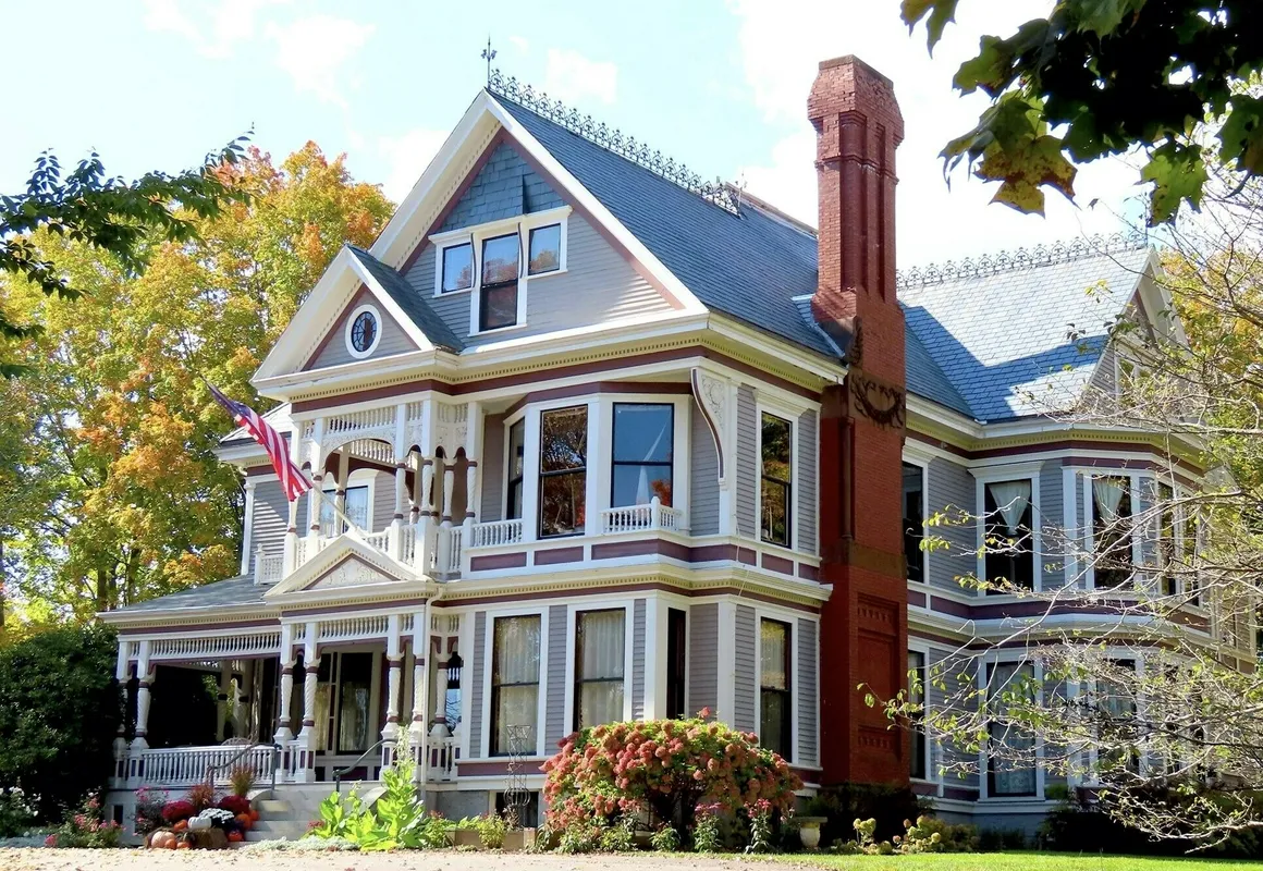 The Lady Mary Inn hotel hero