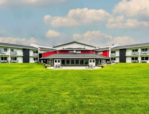 Quality Inn & Suites hotel detail image 3