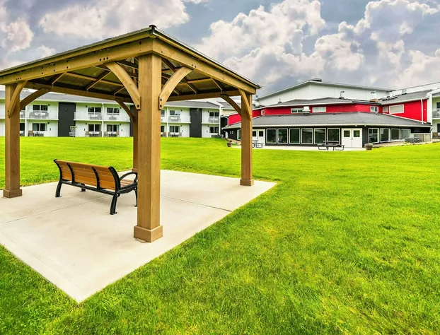 Quality Inn & Suites hotel detail image 4