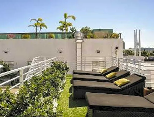 Posh Hostel South Beach hotel detail image 1