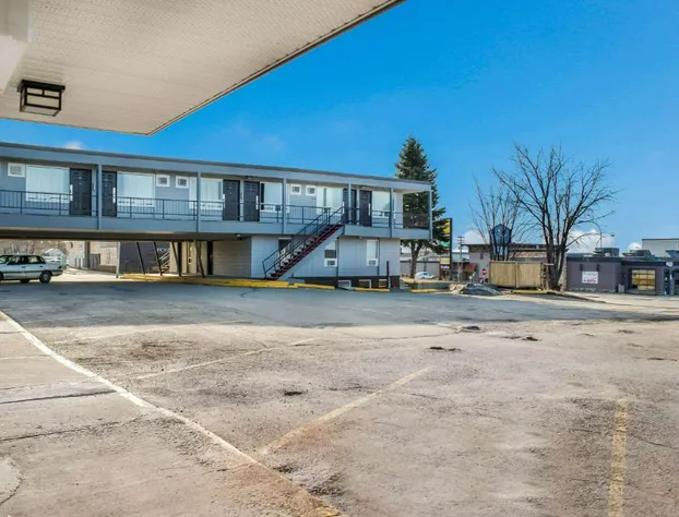 Four Seasons Motor Inn hotel detail image 2