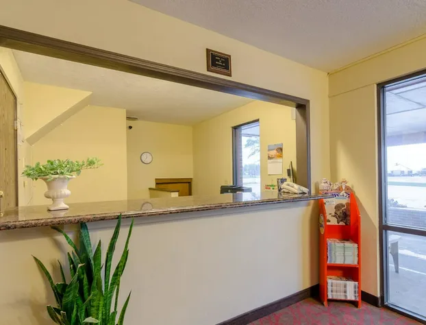 Econo Lodge hotel detail image 3