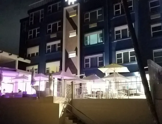 Atlantic Beach Hotel hotel detail image 4