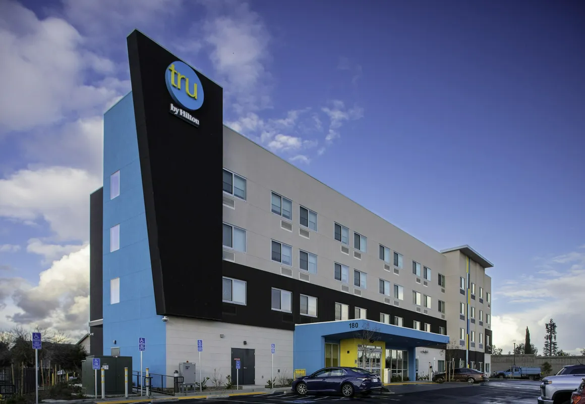 Tru By Hilton Manteca, Ca hotel hero