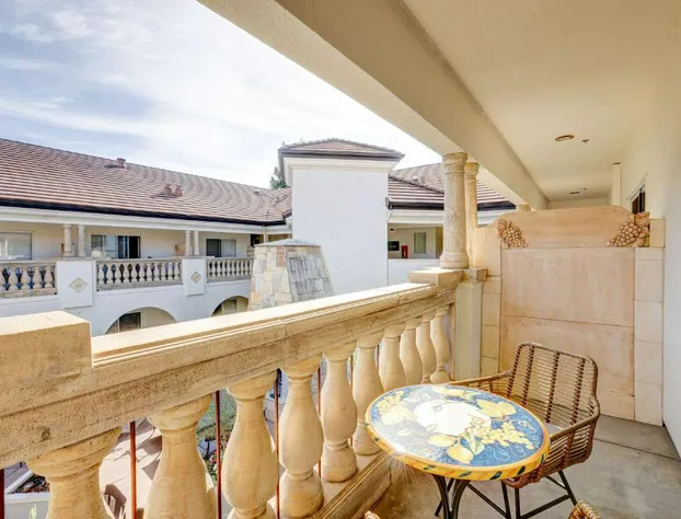 The Lodge at Healdsburg, Tapestry Collection by Hilton hotel detail image 3