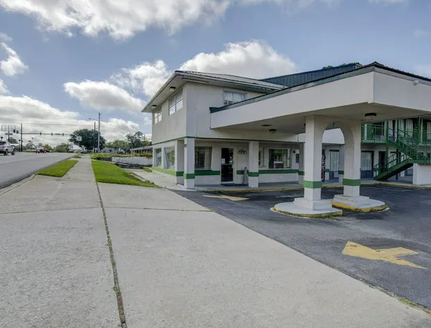 OYO Hotel Douglas GA US-441 hotel detail image 3