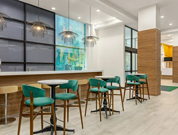 Holiday Inn Long Island City - LaGuardia West hotel detail image 3