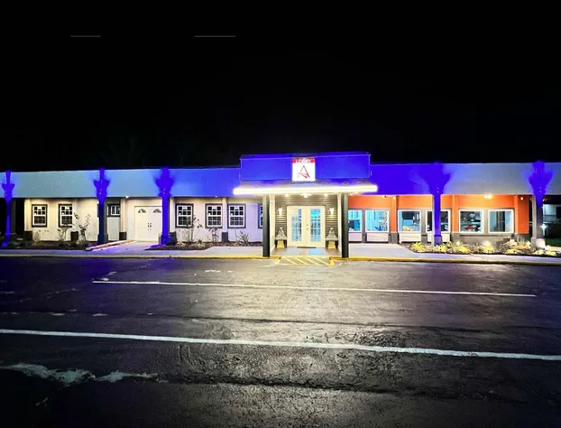 Lx Hotel, Manchester, Tennessee hotel detail image 1