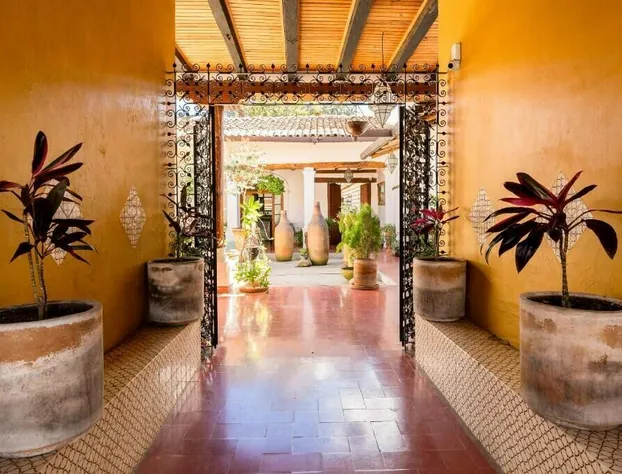 Casa I. Madero hotel detail image 3