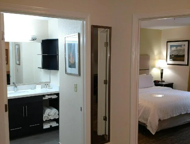 Candlewood Suites Olive Branch hotel detail image 2