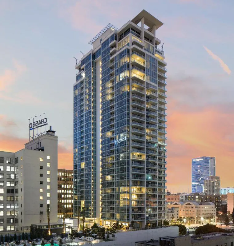 Level Los Angeles Downtown - South Olive hotel hero