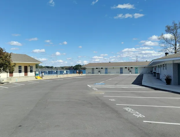 Willow Beach Resort hotel detail image 1