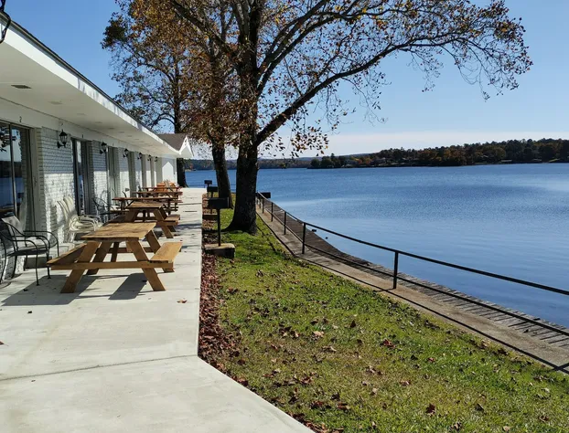 Willow Beach Resort hotel detail image 4