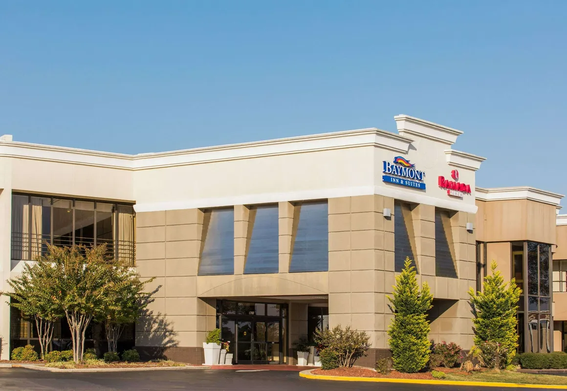 Ramada Plaza by Wyndham Fayetteville Fort Bragg hotel hero