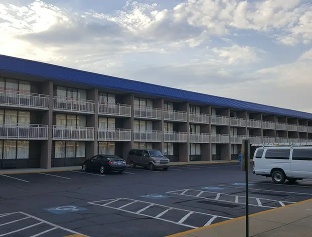 Ramada Plaza by Wyndham Fayetteville Fort Bragg hotel detail image 1