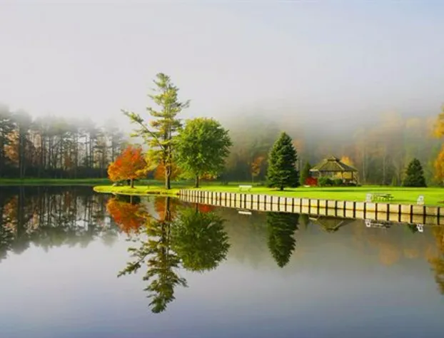 Bob Timberlake Inn at Chetola Resort hotel detail image 2