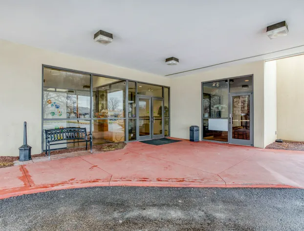 OYO Townhouse Owensboro West hotel detail image 4