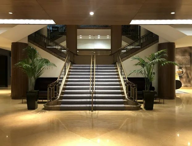 Fairmont Chicago at Millennium Park Gold Experience hotel detail image 2