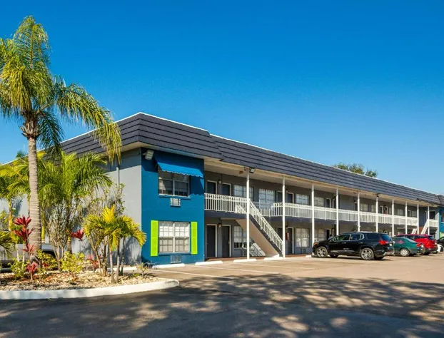 SureStay Hotel by Best Western Sarasota Lido Beach hotel detail image 1