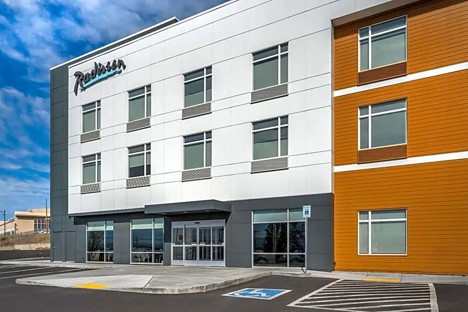 Radisson Hotel Pendleton Airport hotel hero