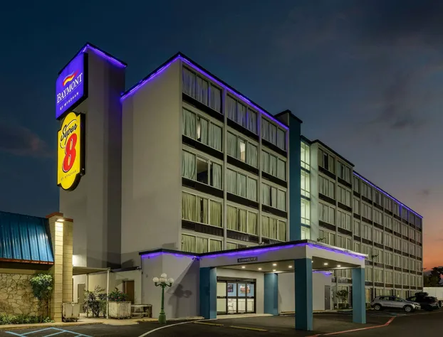 Baymont by Wyndham Laredo hotel detail image 2