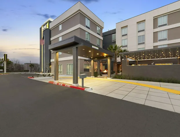 Home2 Suites by Hilton San Bernardino hotel detail image 1