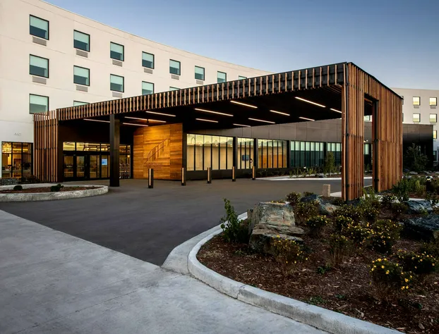 Wyndham Garden Winnipeg Airport hotel detail image 3