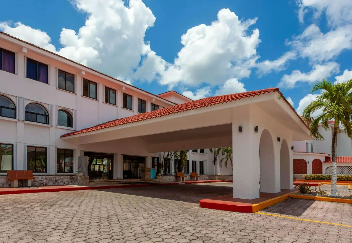 Cozumel Hotel & Resort, Trademark Collection by Wyndham hotel hero