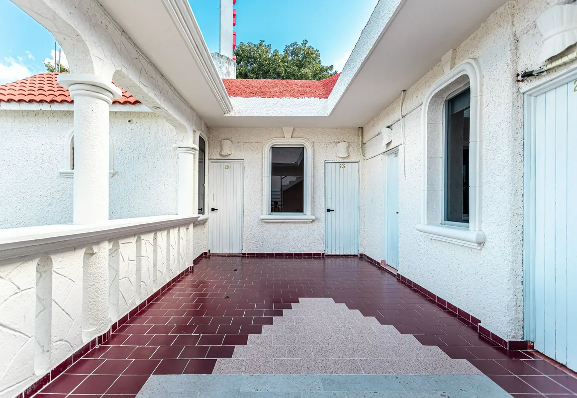 Soy Local Cancun hotel hero