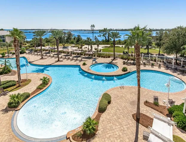 Reflections At Bay Point 407 hotel detail image 2