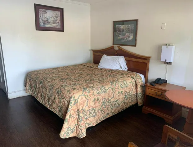 Economy Inn hotel detail image 1