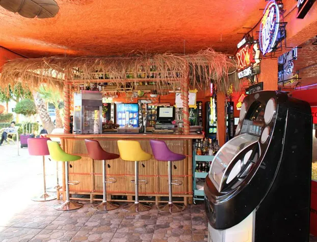 Tradewinds Hotel LAX Airport hotel detail image 4