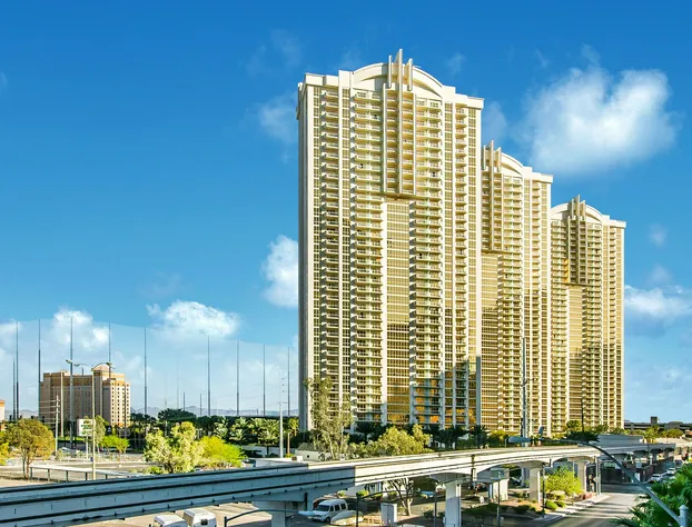 Signature Condos hotel detail image 1