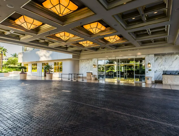 Signature Condos hotel detail image 2