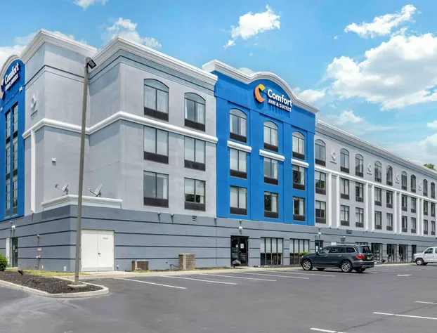 Comfort Inn & Suites Voorhees/Mt. Laurel hotel detail image 1
