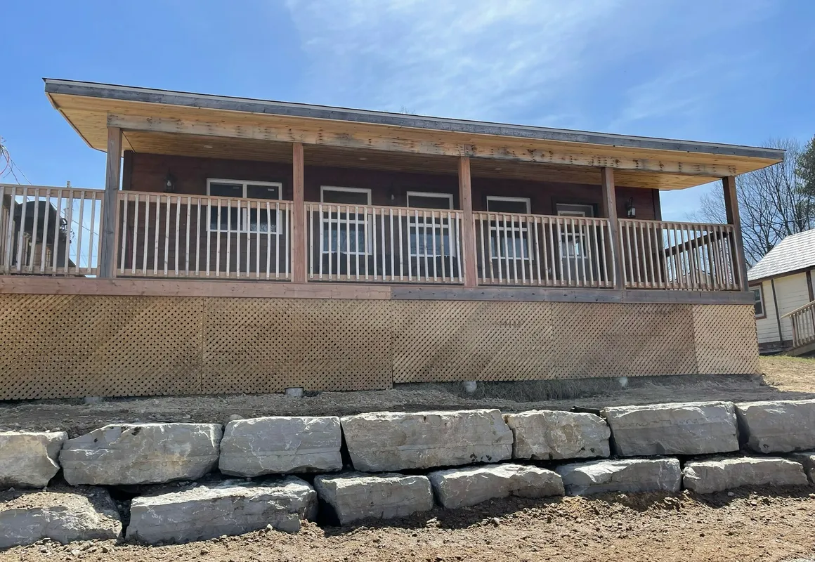 Riverdale Resort hotel hero