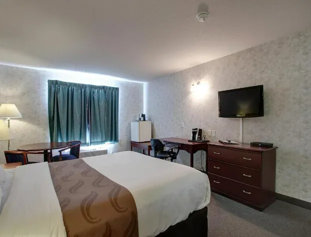 Ramada by Wyndham Nisku Edmonton Airport hotel detail image 4