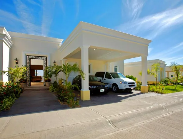 Pueblo Bonito Emerald Luxury Villas & Spa - All Inclusive hotel detail image 4