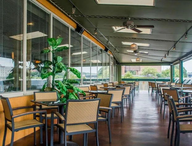 Clarion Hotel & Suites Riverfront hotel detail image 4