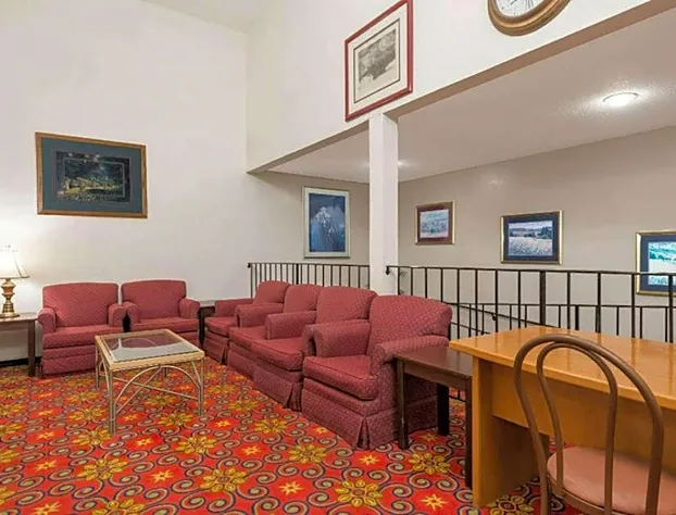 Quality Inn & Suites hotel detail image 2