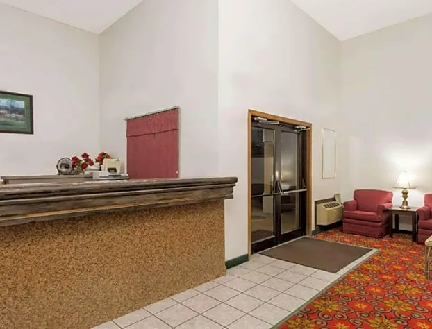 Quality Inn & Suites hotel detail image 4