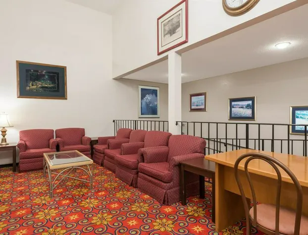 Quality Inn & Suites hotel detail image 2