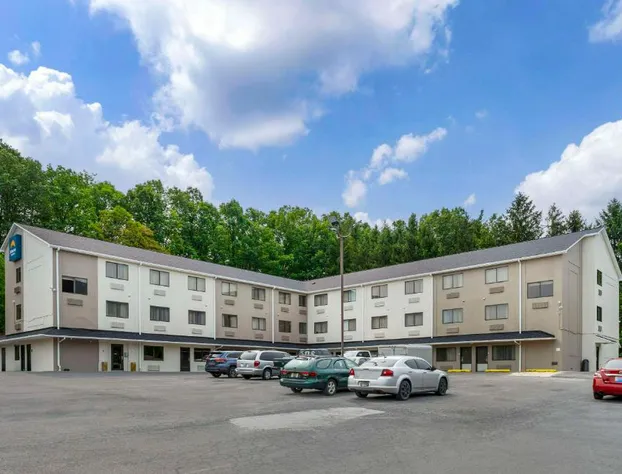 Suburban Studios LaVale-Cumberland hotel detail image 1