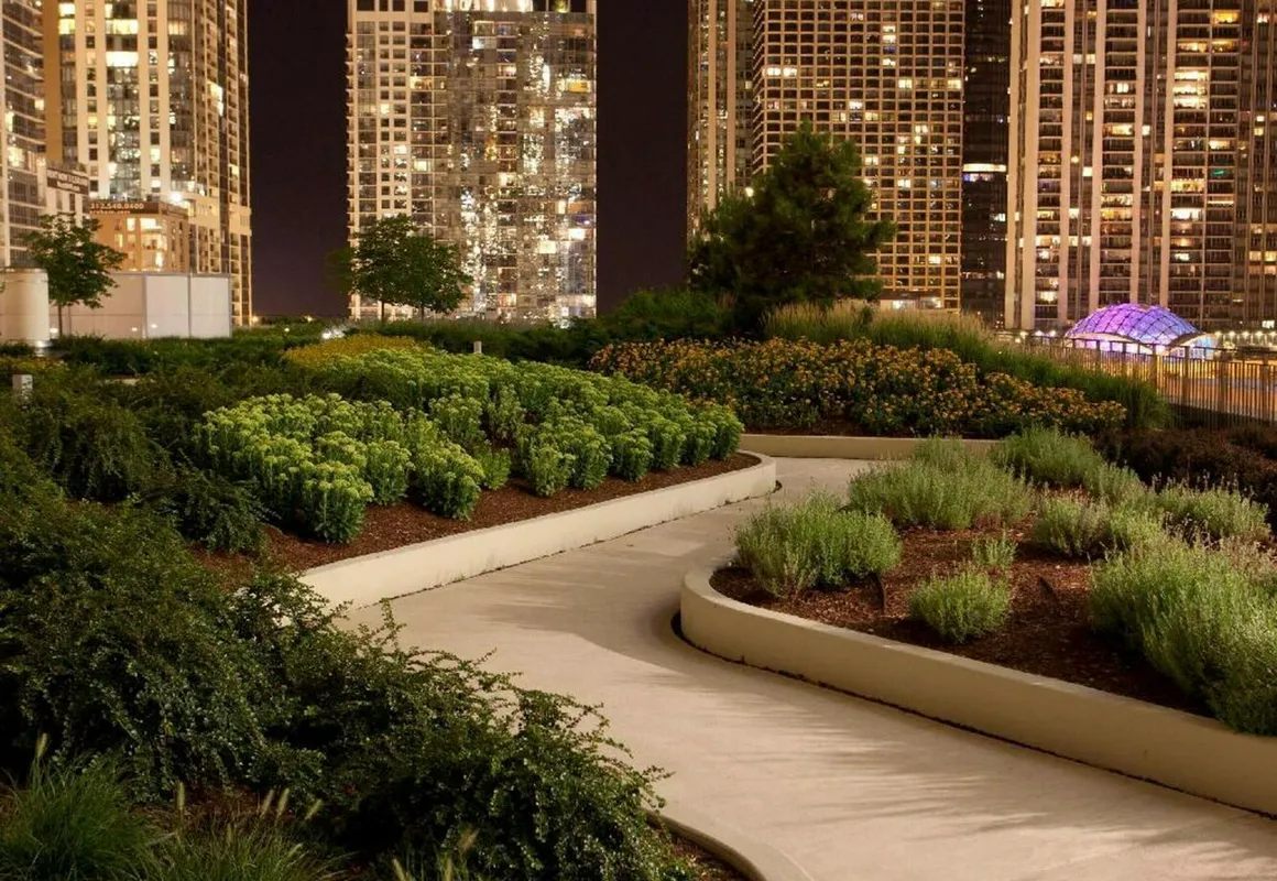 Chicago Aqua hotel hero