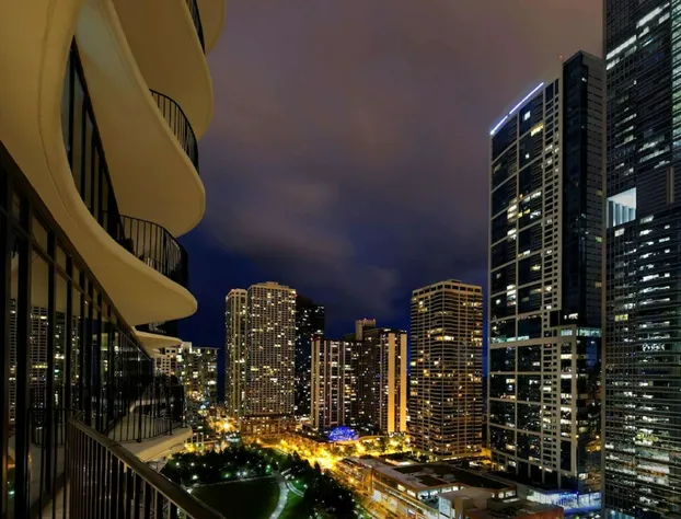 Chicago Aqua hotel detail image 1