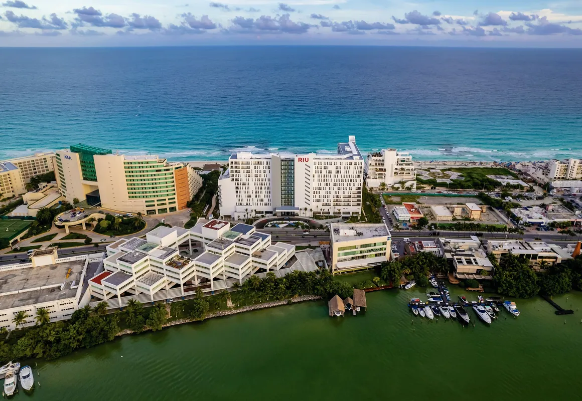 Hotel Riu Palace Kukulkan - Adults Only - All Inclusive hotel hero
